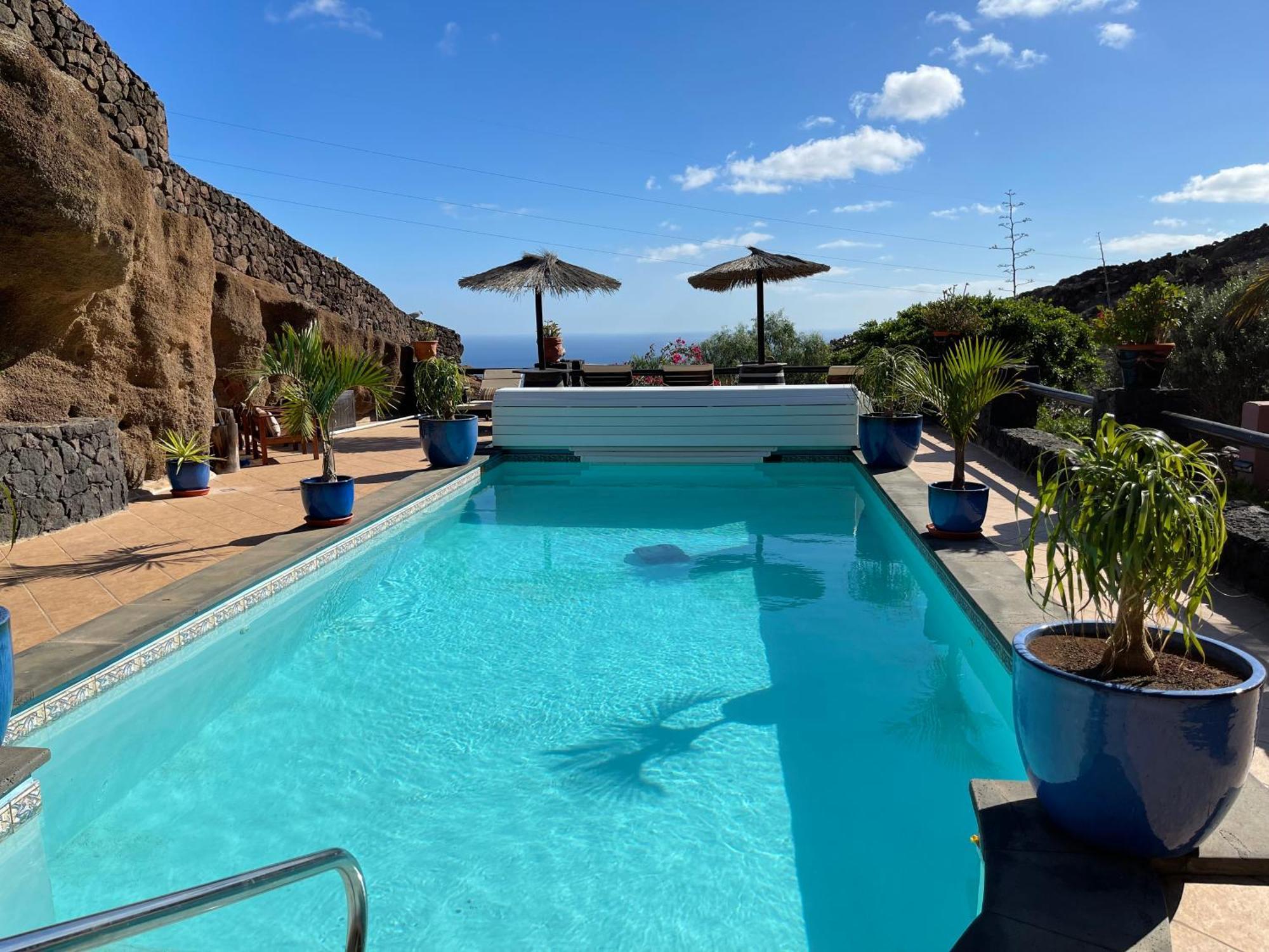 Castillo Lanzarote Villa Sophie - Luxury Villa -Sleep In A Volcanic Cave With Heated Pool ティアス エクステリア 写真