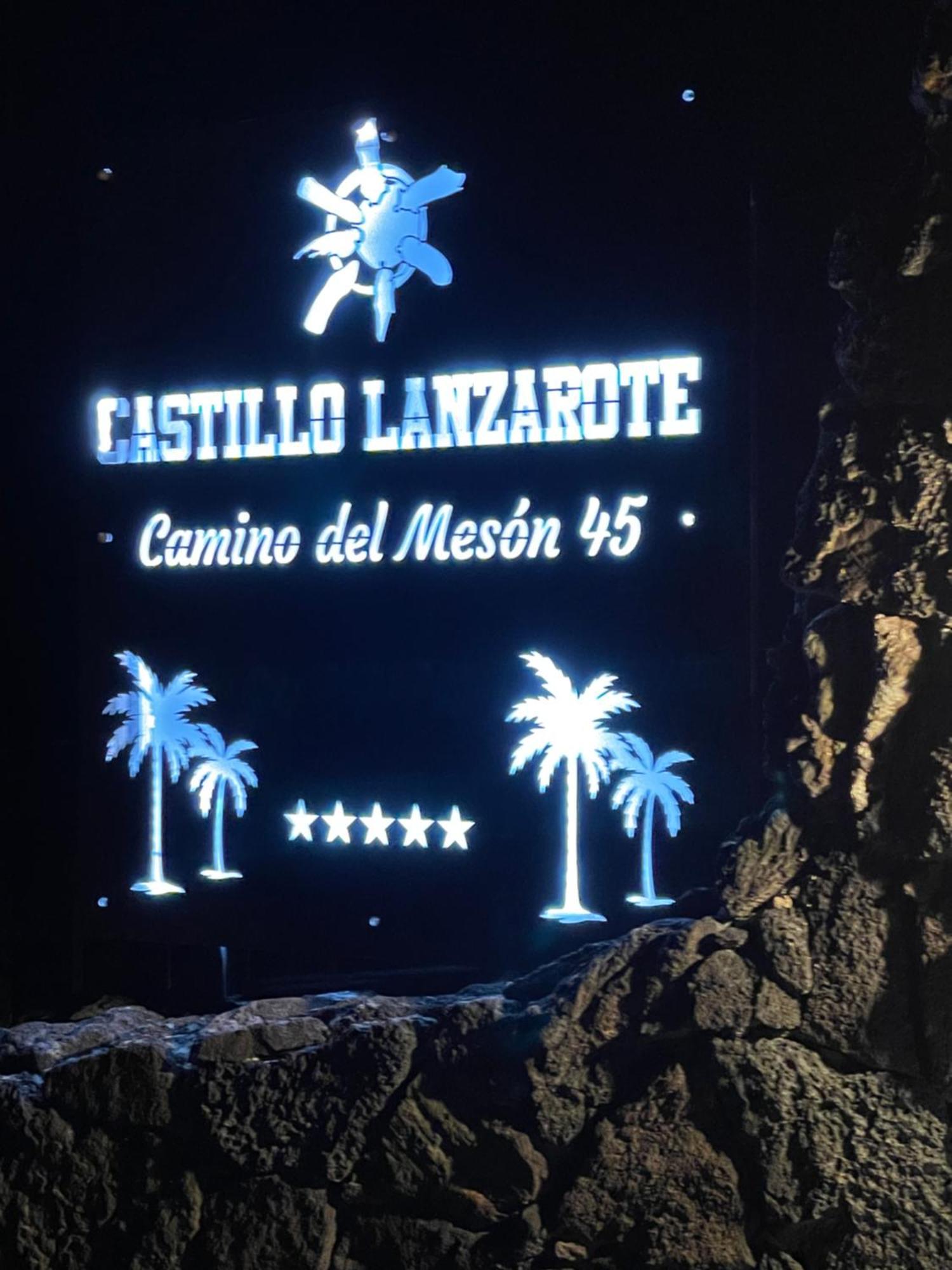 Castillo Lanzarote Villa Sophie - Luxury Villa -Sleep In A Volcanic Cave With Heated Pool ティアス エクステリア 写真