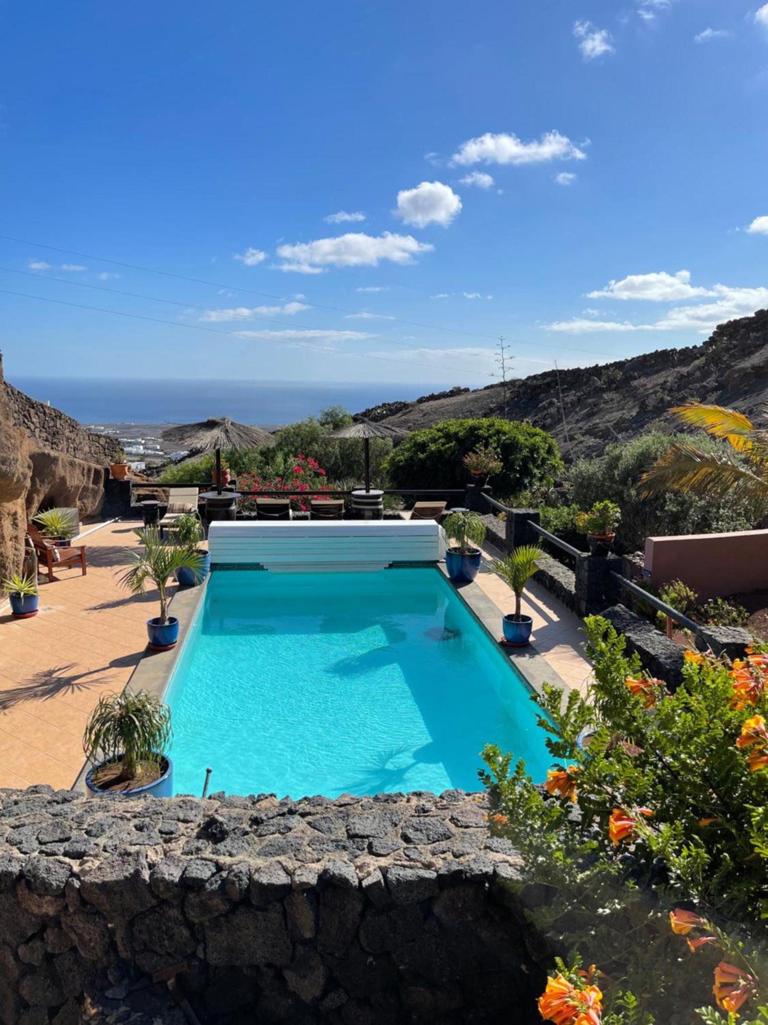 Castillo Lanzarote Villa Sophie - Luxury Villa -Sleep In A Volcanic Cave With Heated Pool ティアス エクステリア 写真