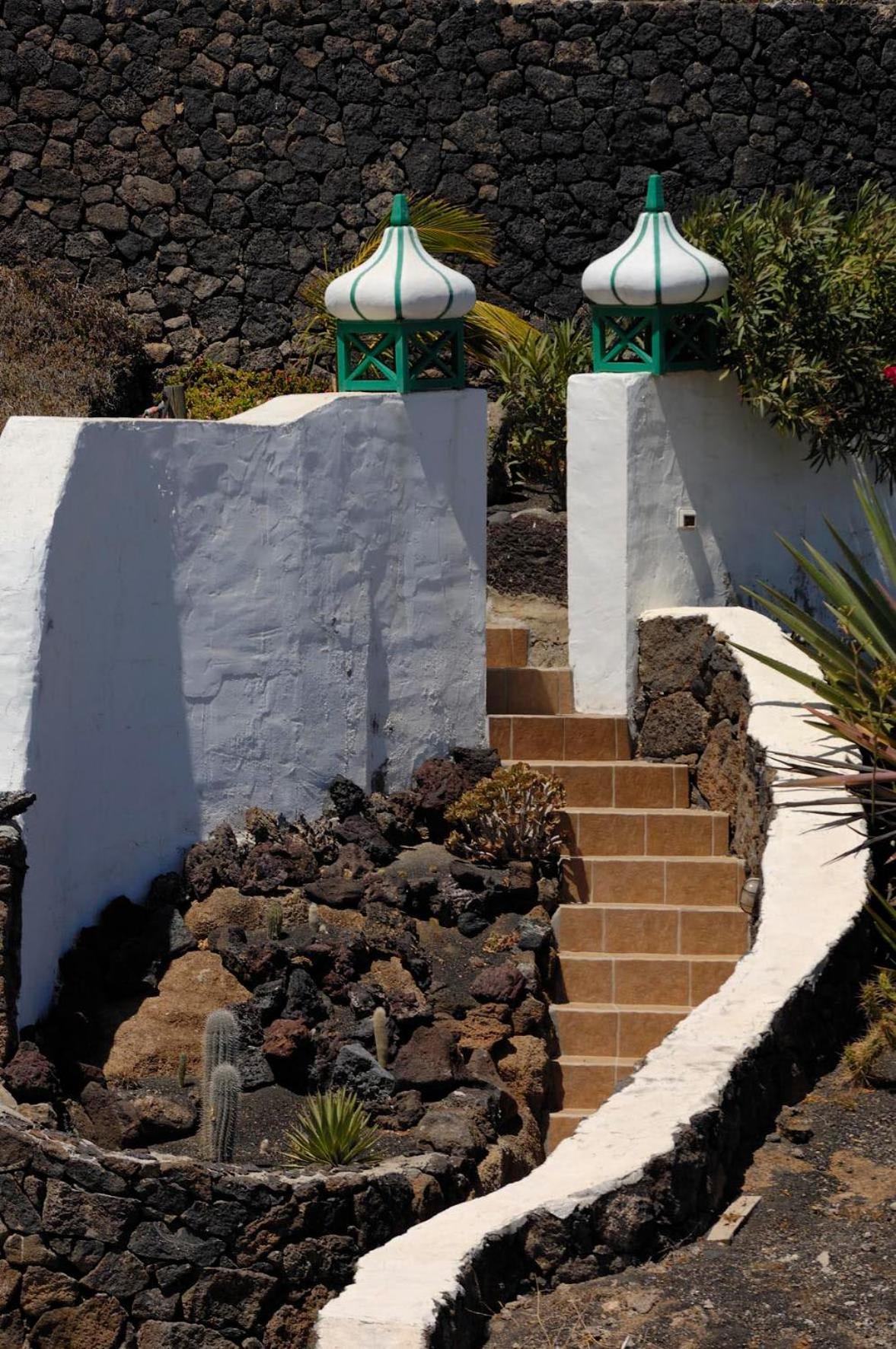 Castillo Lanzarote Villa Sophie - Luxury Villa -Sleep In A Volcanic Cave With Heated Pool ティアス エクステリア 写真