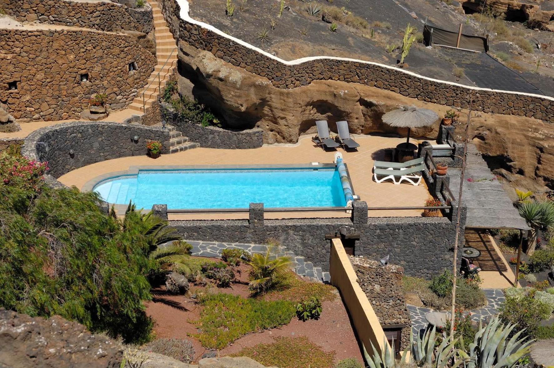 Castillo Lanzarote Villa Sophie - Luxury Villa -Sleep In A Volcanic Cave With Heated Pool ティアス エクステリア 写真