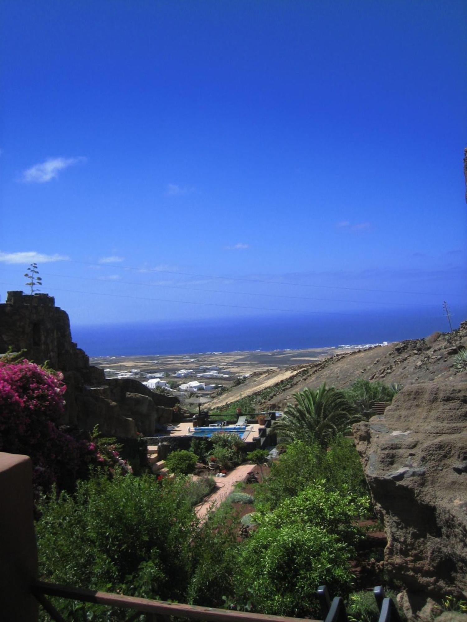 Castillo Lanzarote Villa Sophie - Luxury Villa -Sleep In A Volcanic Cave With Heated Pool ティアス エクステリア 写真